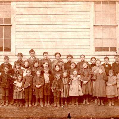 A Brookfield Class Photo