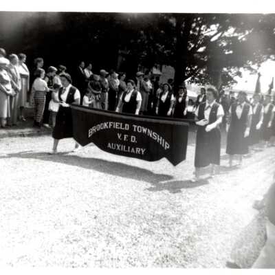 Photo of Brookfield Township V.F.D. Auxiliary in a Parade