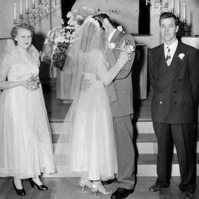 Kissing the bride