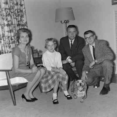 Family picture with dog
