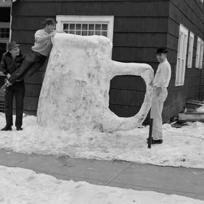 Mug of snow