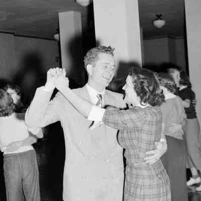 People dancing