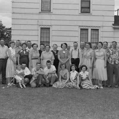 Large family photo outside