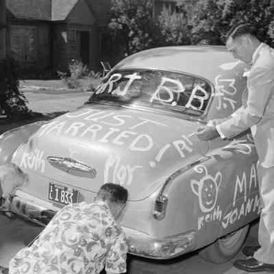 Decorating the car