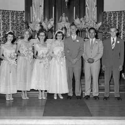The wedding party [SIMILAR TO #1030]