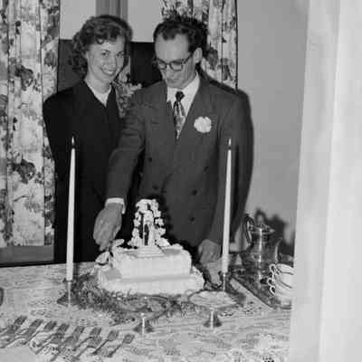 Cutting the cake