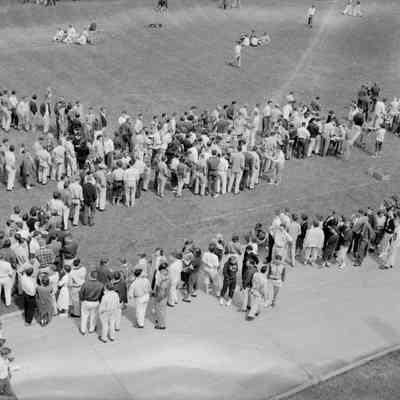 Field day crowd