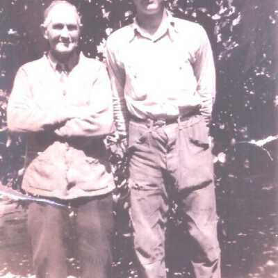 Robert Hardy,Norman Carver