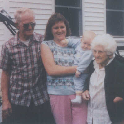 Swiss,Lisa Hardy Hagin, Heather Hagin, Lil Hardy