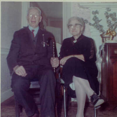 Everett & May Scruton