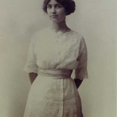 Eva Whitman Wade