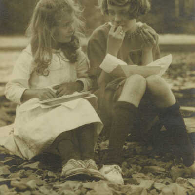 Aline Davis and friend