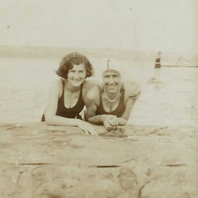 Viola Curtis Newton at left
