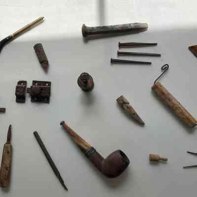 Odds and ends of hardware