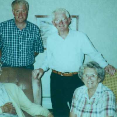 Joe Packard,Steve,Swiss,Dot Hardy