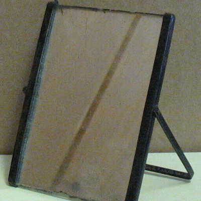 Mirror, hand