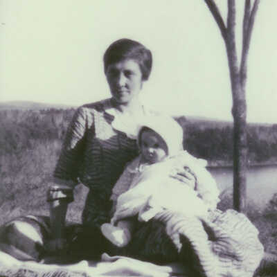 Belle Pitcher Miller and Dorothy