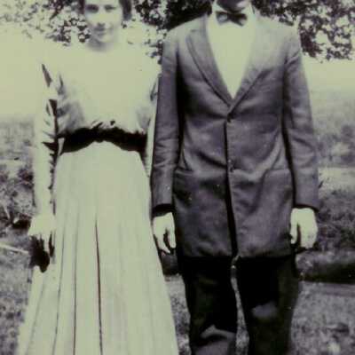 Leigh and Belle Pitcher Miller 1915 wedding