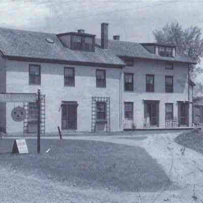 Jack O'Lantern Tea Room, c. 1930s: This is today's Whale's Tooth Pb