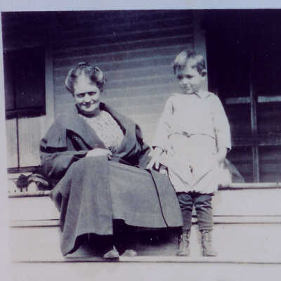 Lizzie Pendleton,Tom Flagg