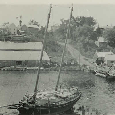 Schooner "Restless"
