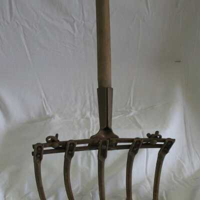 Cultivator