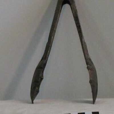 Tongs