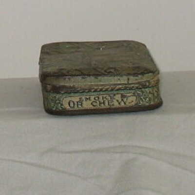 Tobacco tin