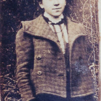 Mae Bradway 1904