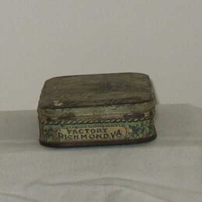 Tobacco tin