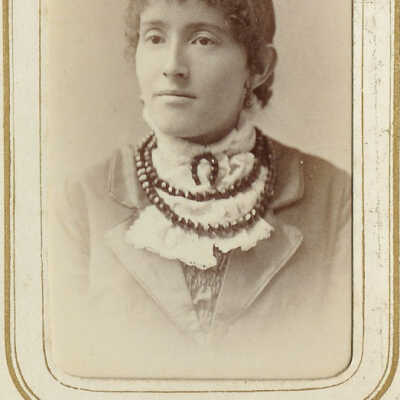 Lizzie Davis