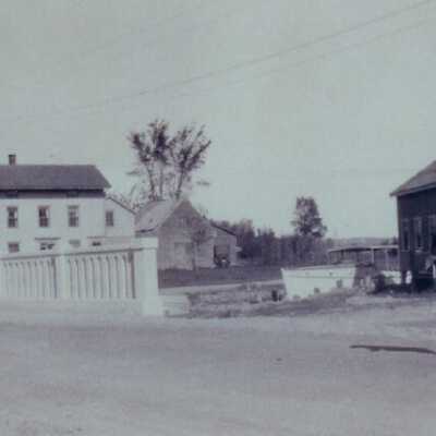 Lincolnville Beach bldg.at right (gone)