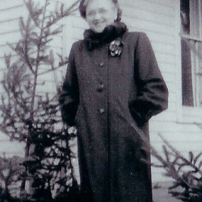 Evelyn Richards