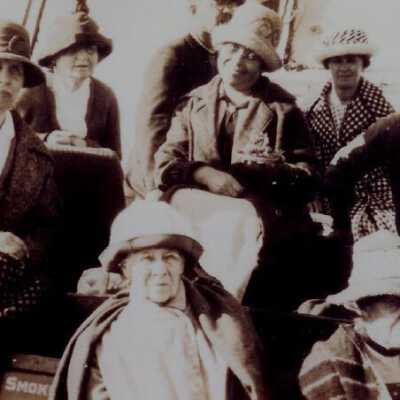 Manning, Greenwood, Starbird, Rose families 1924