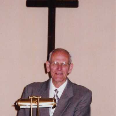 Pastor Robert Bell