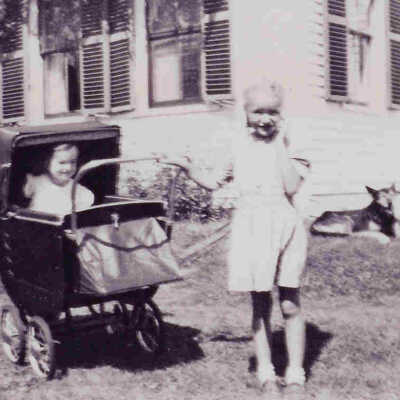 Elizabeth Ames,Elaine Lord