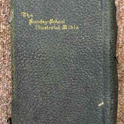 Sunday School Illustrated Bible owned by Victor Reed