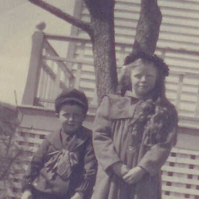 Minot, Ruth French