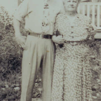 Leslie Leblanc, Leonora Waller
