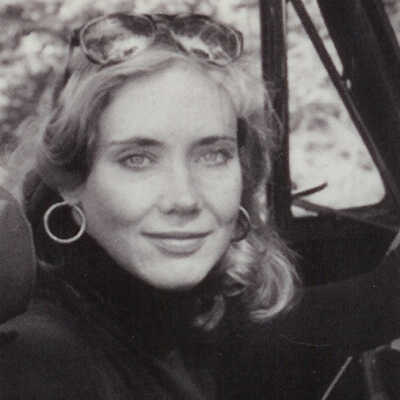 Elizabeth Hand