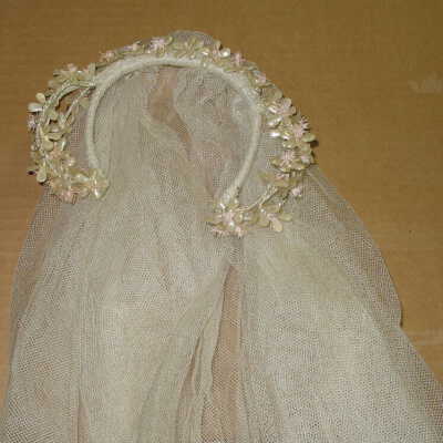 detail of wedding veil