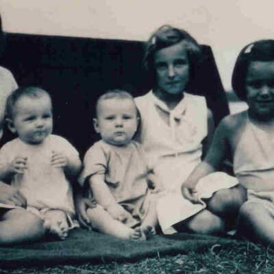 The Tarr Cousins