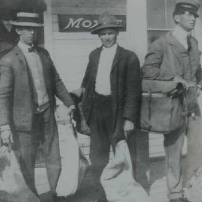 Lincolnville Post Office crew - c. 1908