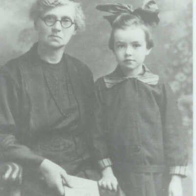 Avis and Vonnie Frohock-c.1925