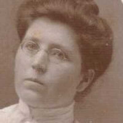 Dunton, Minnie
