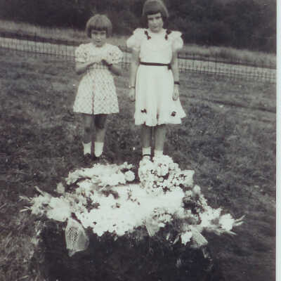 Nancy & Pat Miller 1953