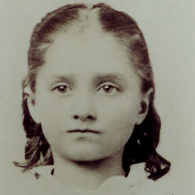 Julia Heal Hutchings
