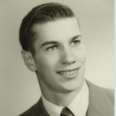 Howard Oxton