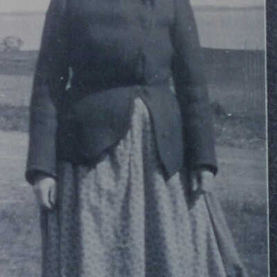 Elvira Rhodes