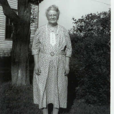 Flora May Oxton